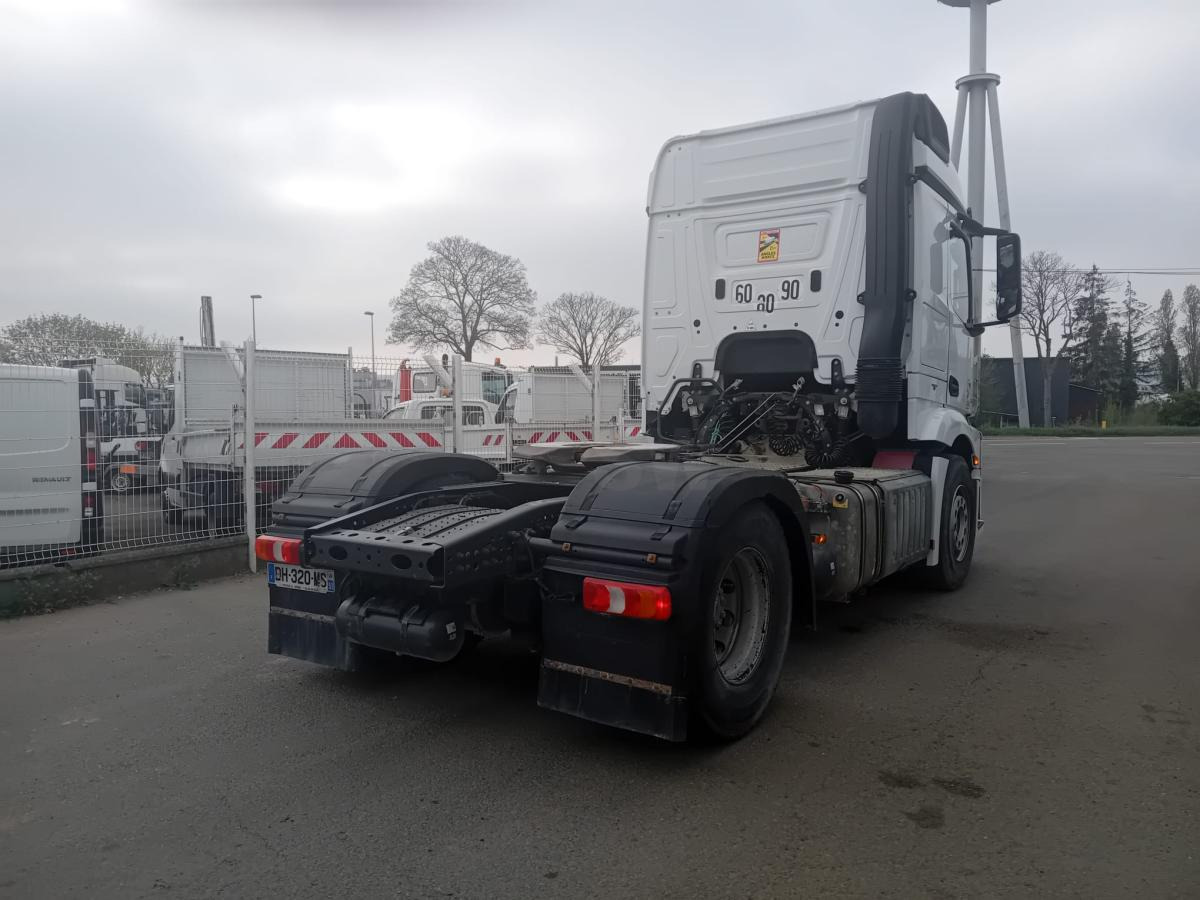 Tracteur routier Mercedes Actros 1845
