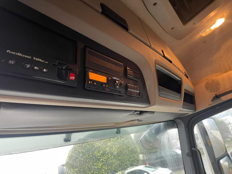 Tracteur routier Mercedes Actros 1845