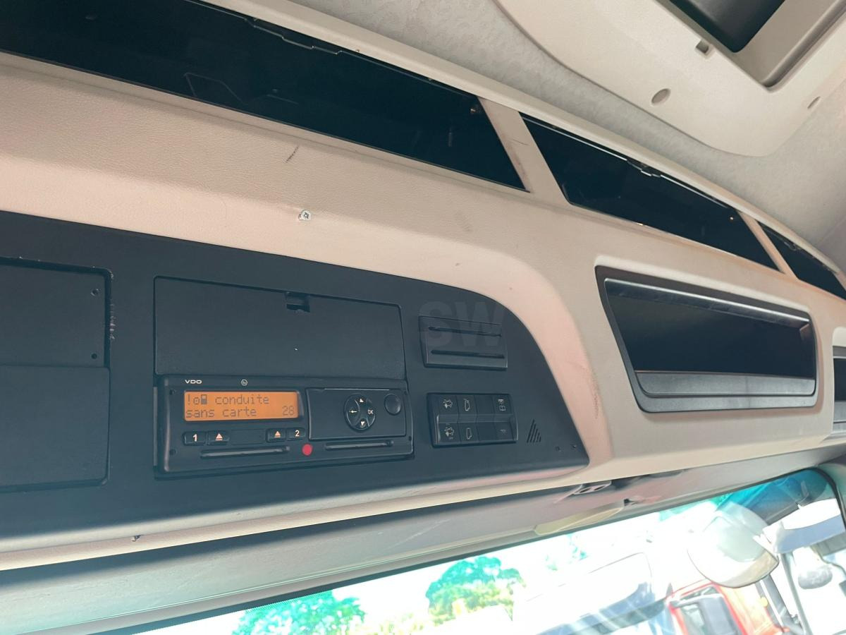 Tracteur routier Mercedes Arocs 3348