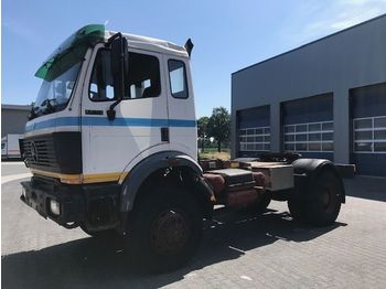 Tracteur routier Mercedes-Benz 1735 V8 - 4x4 (German Truck TUV): photos 1