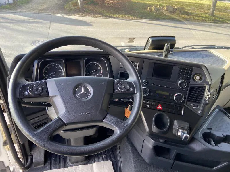 Tracteur routier Mercedes-Benz Actros 1840 LS Standard Euro 6