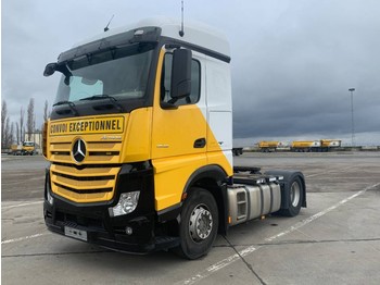 Tracteur routier Mercedes-Benz Actros 1945
