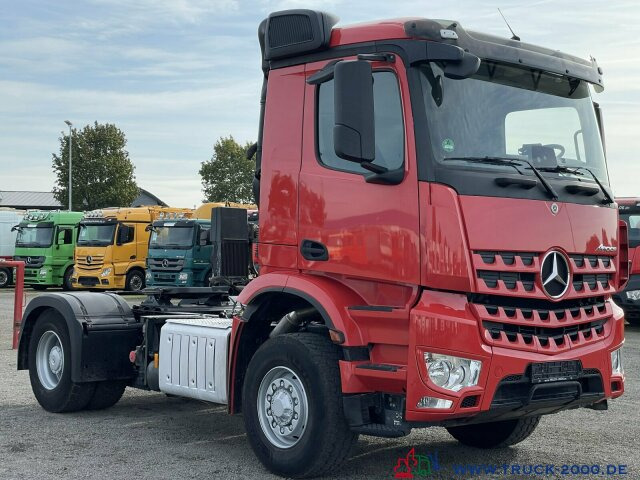 Tracteur routier Mercedes-Benz Arocs 2051 4x4 HAD Kipphydraulik 1. Hand Klima: photos 12