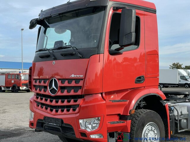 Tracteur routier Mercedes-Benz Arocs 2051 4x4 HAD Kipphydraulik 1. Hand Klima: photos 7