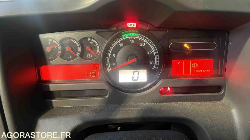 Tracteur routier RENAULT 29CHB1 PREMIUM - 2009 - 310214 KM - AC-252-JM