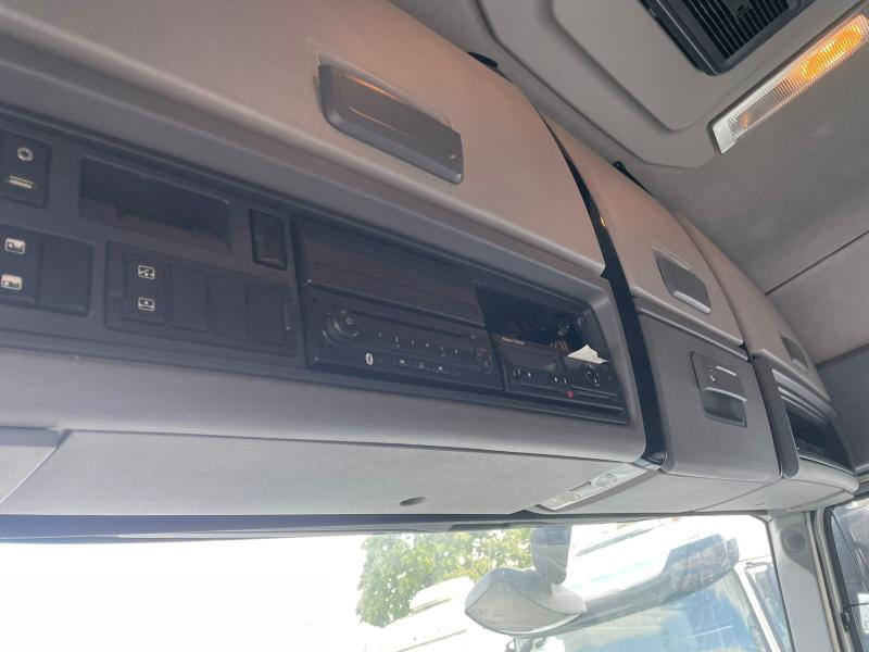 Tracteur routier Renault Gamme T 460