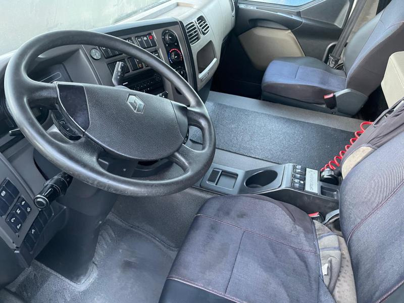 Tracteur routier Renault Lander