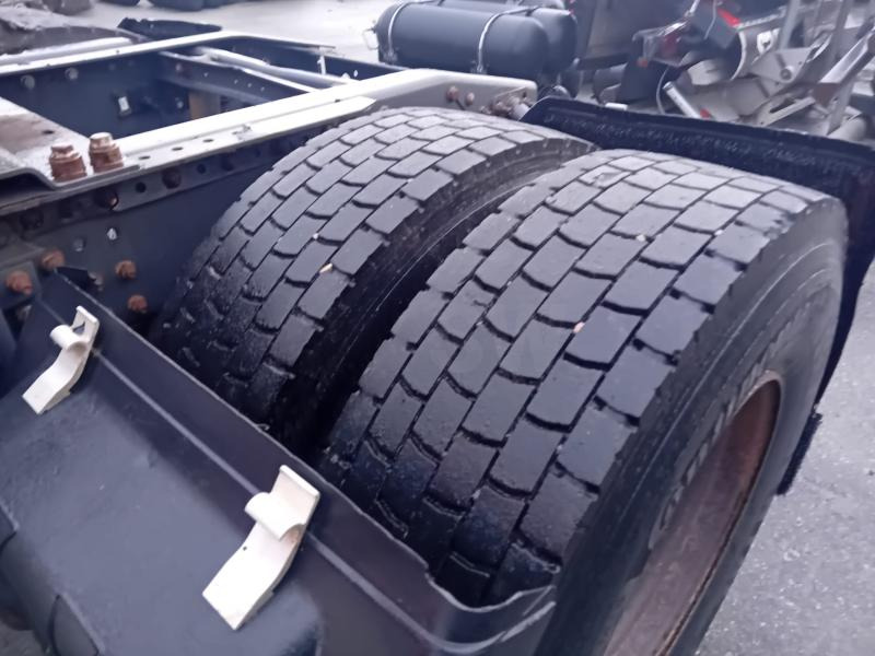 Tracteur routier Renault Magnum 440 DXI