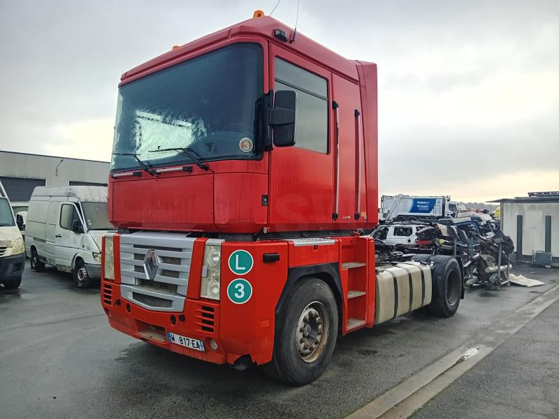 Tracteur routier Renault Magnum 440 DXI