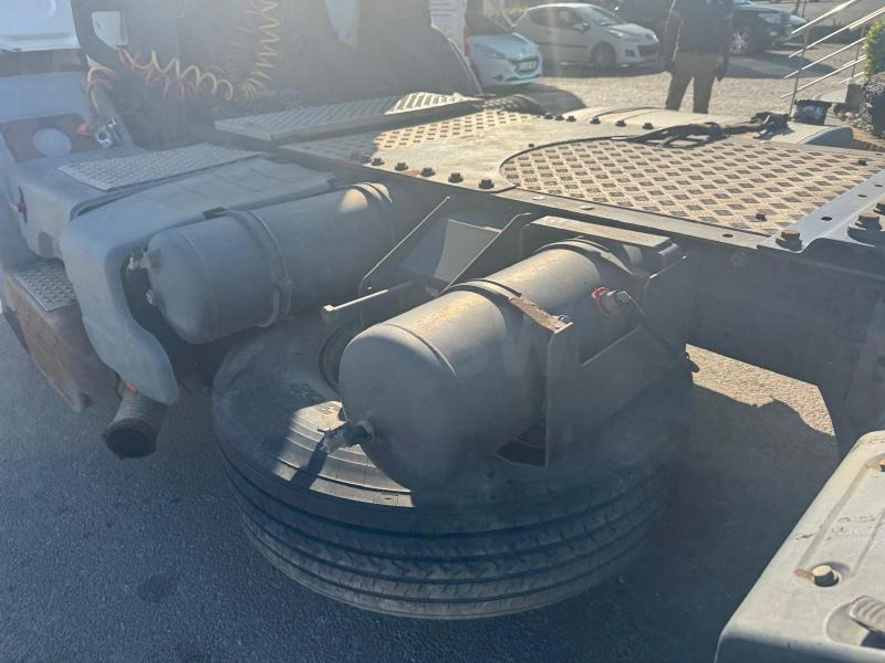 Tracteur routier Renault Premium 370 DCI