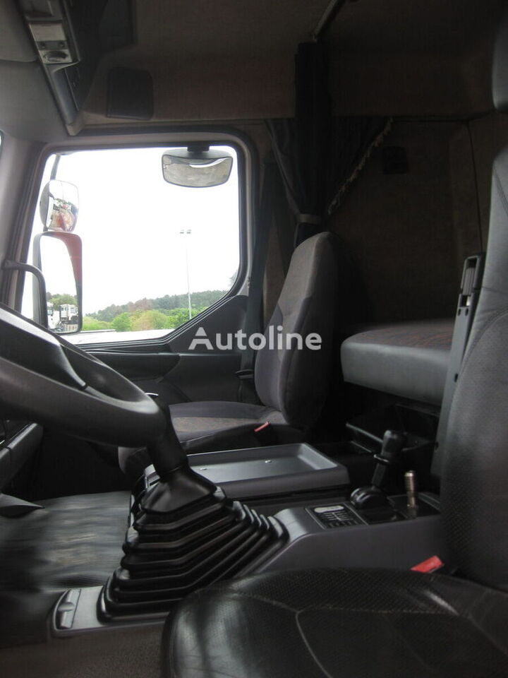 Tracteur routier Renault Premium 420: photos 12