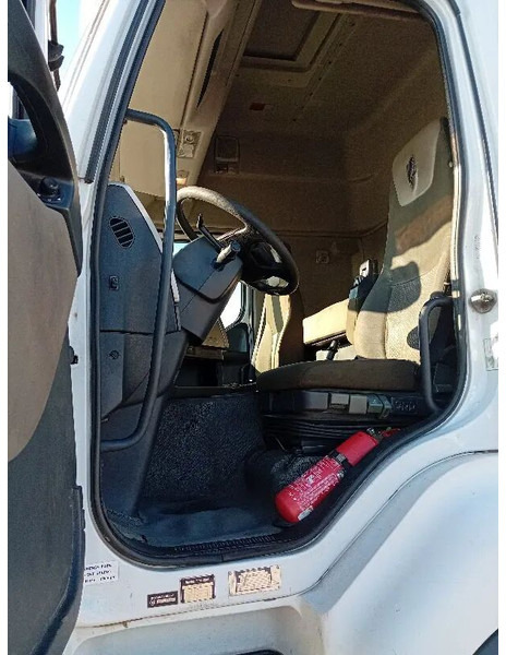 Tracteur routier Renault Premium 460 dxi -