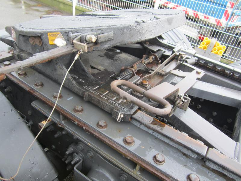 Tracteur routier Renault Premium Lander 460 DXI