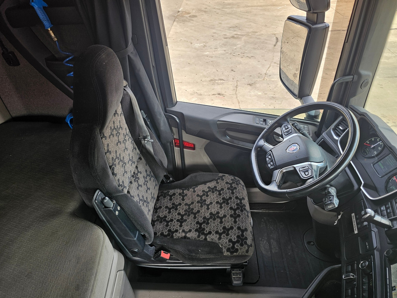 Tracteur routier Scania R410 High ( SCR Only )