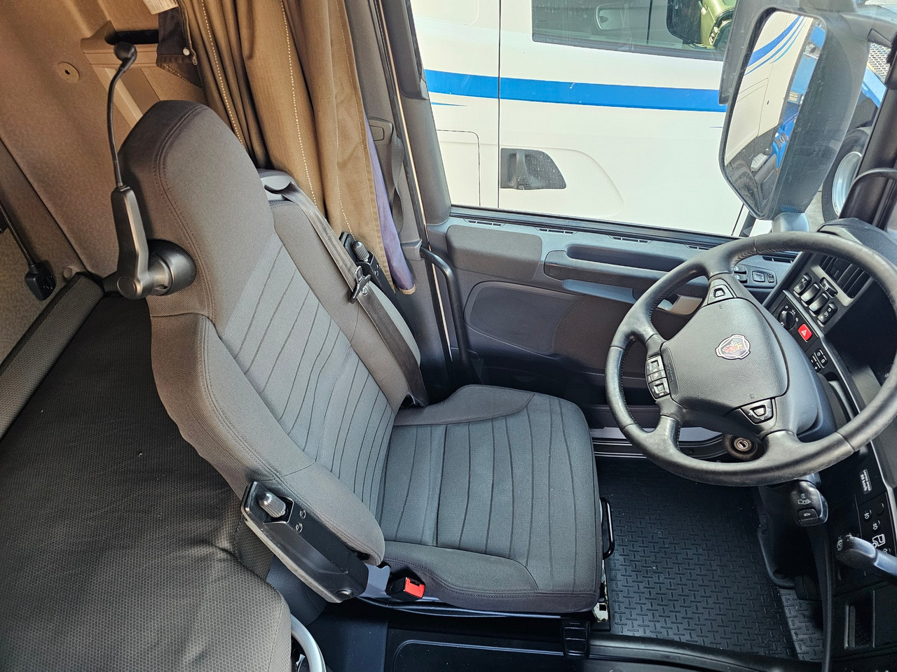 Tracteur routier Scania R410 Highline SCR Only