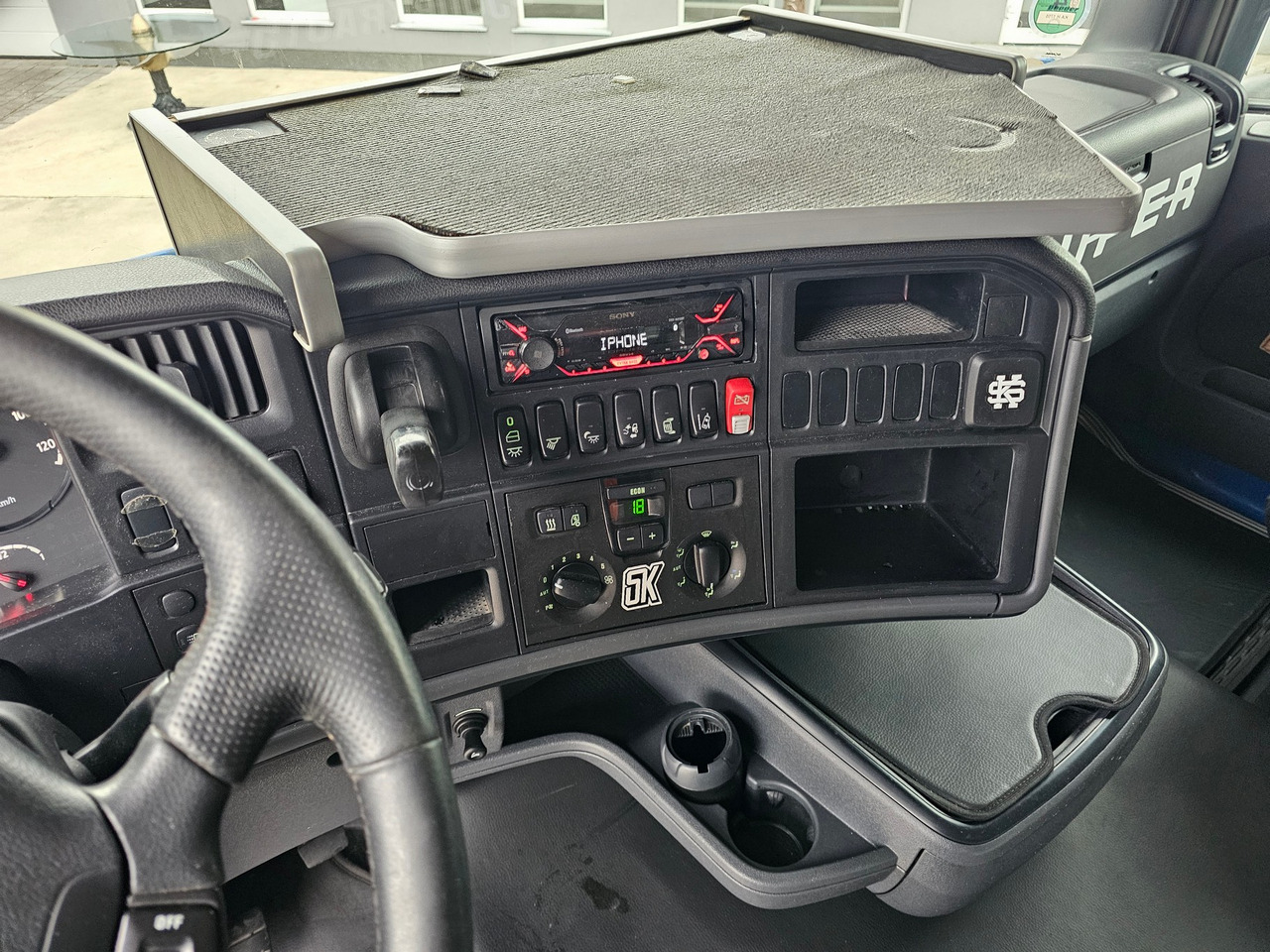 Tracteur routier Scania R420 Highline