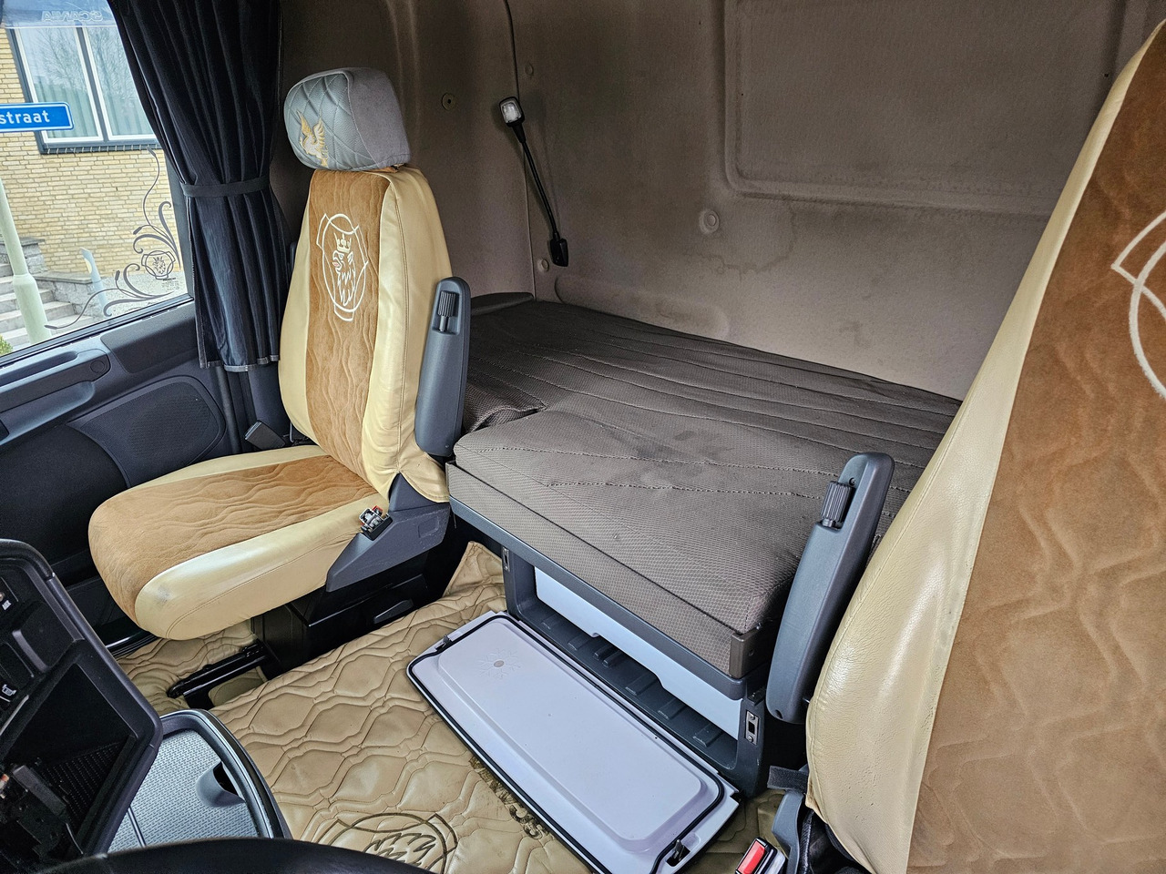 Tracteur routier Scania R440 Topline