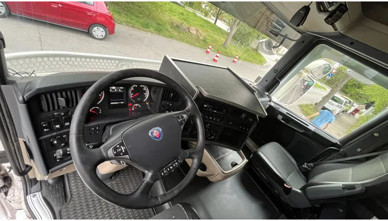 Tracteur routier Scania R520 V8 Topline Standard Intarder E6
