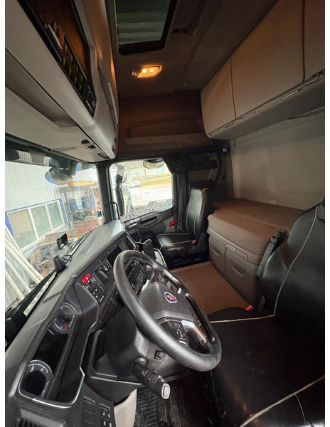 Tracteur routier Scania R540