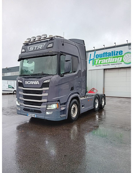 Tracteur routier Scania R540