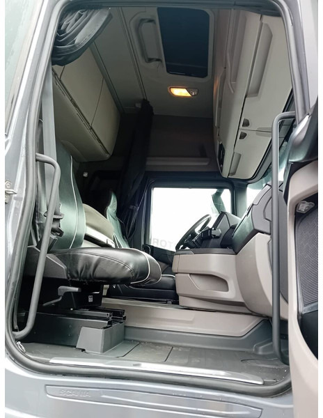 Tracteur routier Scania R540