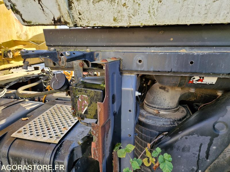 Tracteur routier Tracteur Renault - 2004 - 339927 - DD612SG