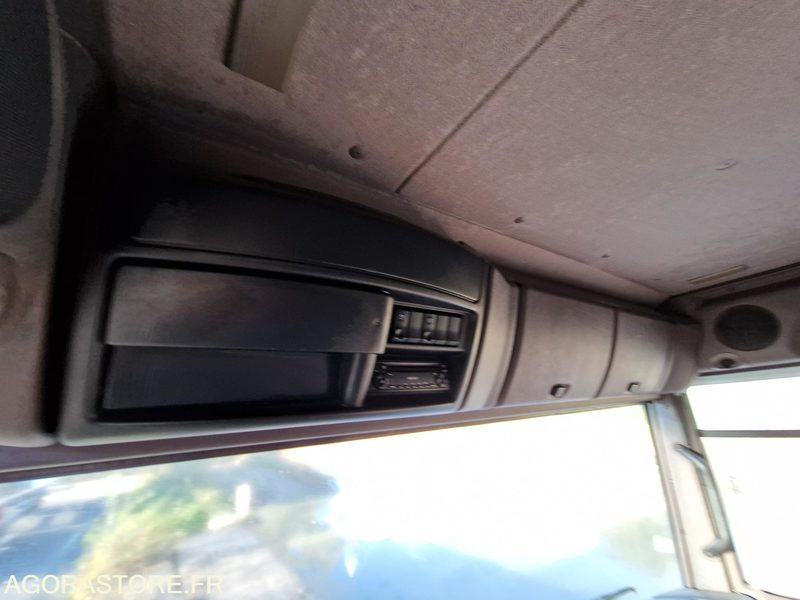 Tracteur routier Tracteur Renault - 2004 - 339927 - DD612SG