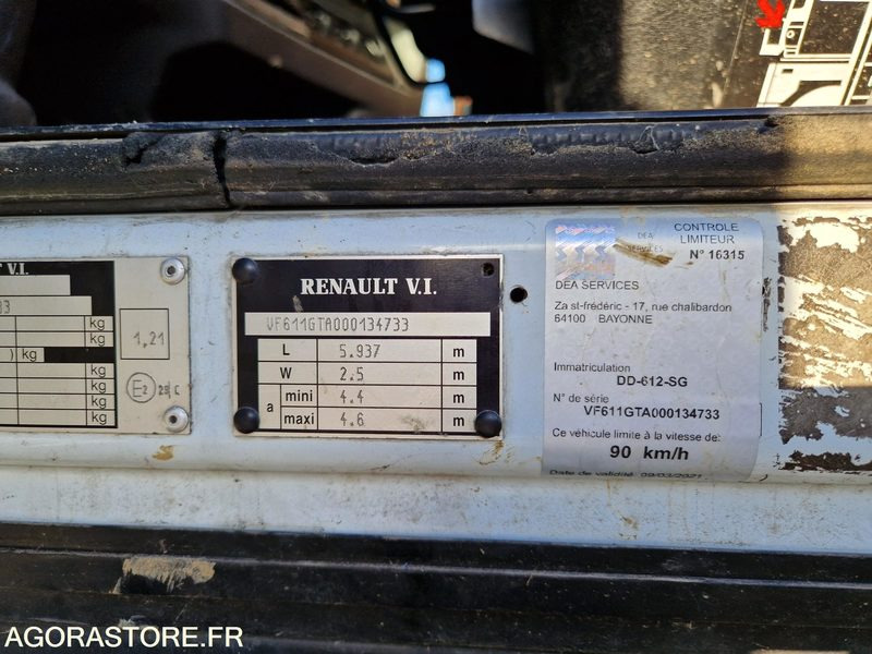 Tracteur routier Tracteur Renault - 2004 - 339927 - DD612SG