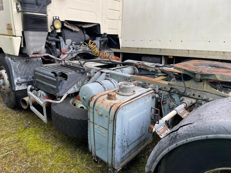 Tracteur routier Volvo FH12 380