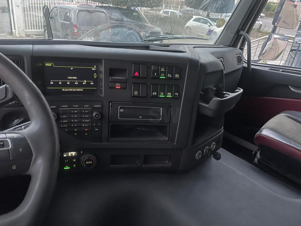 Tracteur routier Volvo FMX 460