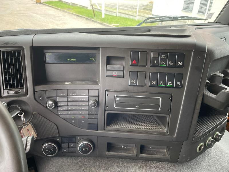 Tracteur routier Volvo FMX 460