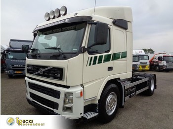 Tracteur routier Volvo FM 9.300 + 25Km/u + agricultural vehicle: photos 1