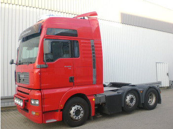 Tracteur routier MAN 26.463