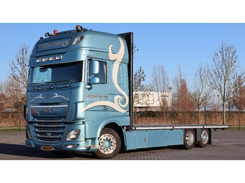 Camion plateau DAF XF 460