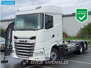 Camion porte-conteneur/ Caisse mobile DAF XG