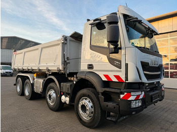 Camion benne IVECO X-WAY