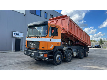 Camion benne MAN 35.372