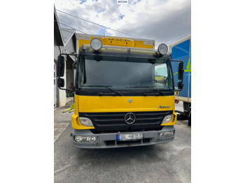 Camion fourgon MERCEDES-BENZ