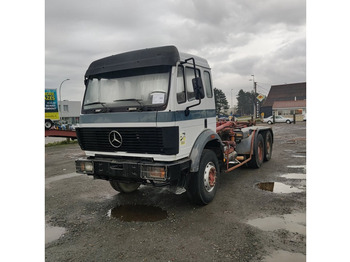 Camion porte-conteneur/ Caisse mobile MERCEDES-BENZ