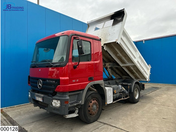 Camion benne MERCEDES-BENZ Actros 1832