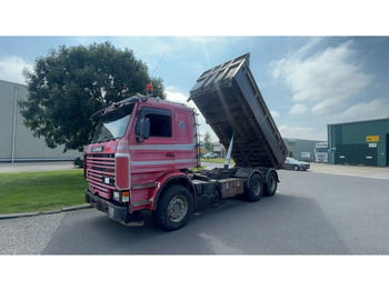 Camion benne SCANIA P113