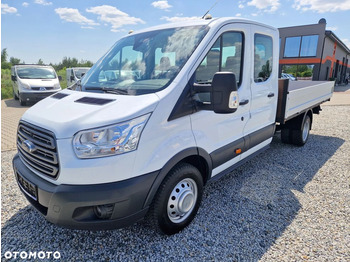 Utilitaire double cabine FORD Transit