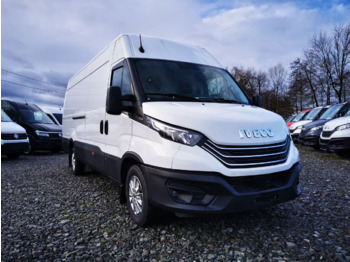 Fourgon utilitaire IVECO Daily 35s18