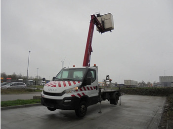 Véhicule utilitaire IVECO Daily 35C15