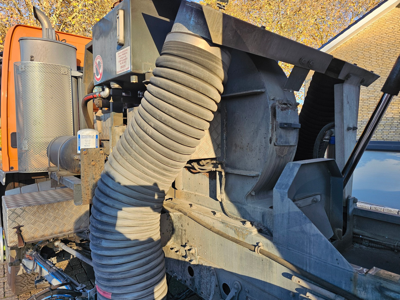 Balayeuse de voirie Mercedes Benz Atergo 1518