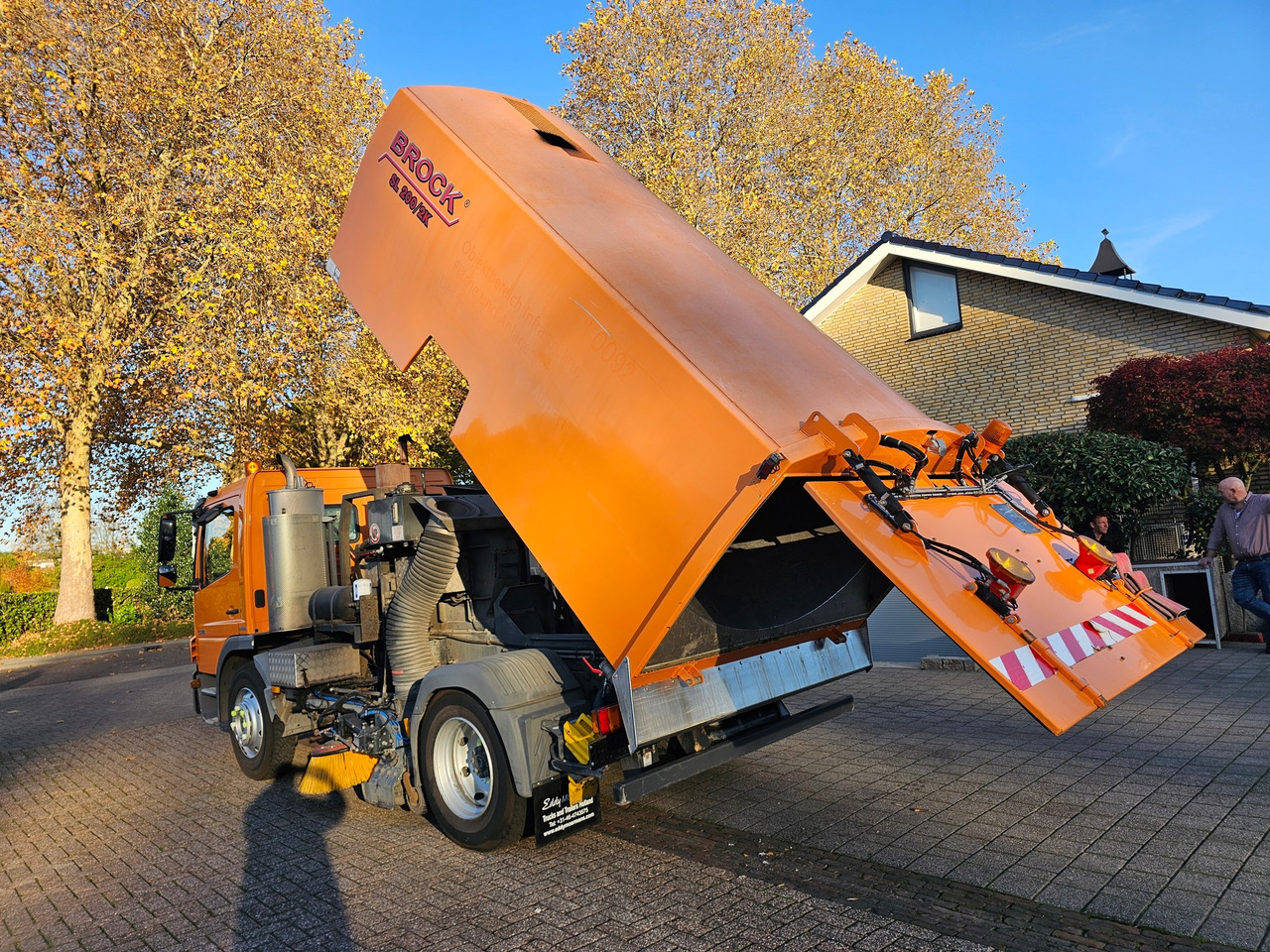 Balayeuse de voirie Mercedes Benz Atergo 1518