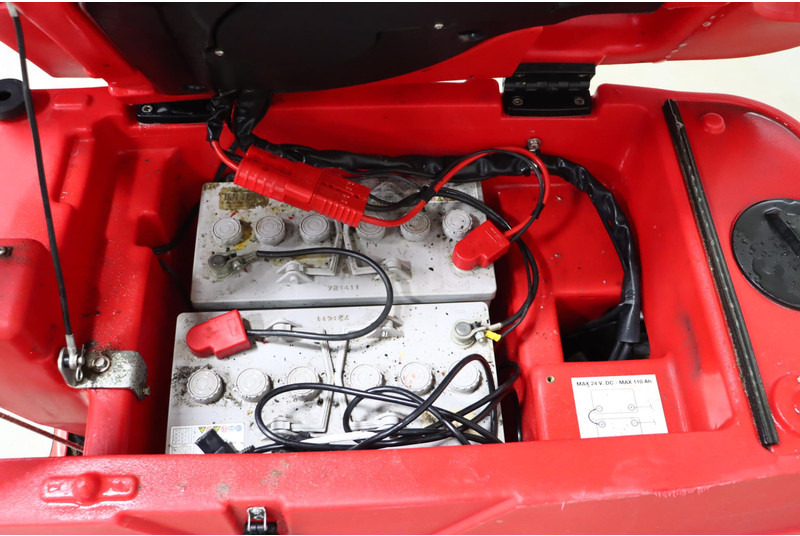 Balayeuse de voirie RCM Mega I722