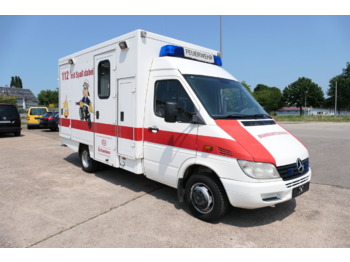 Ambulance MERCEDES-BENZ Sprinter 413 CDI KRANKENWAGEN: photos 1