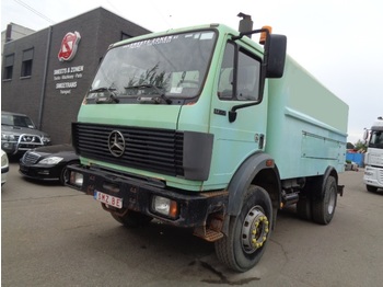 Balayeuse de voirie Mercedes-Benz SK 1722 134"km 4x4 belgium truck: photos 1