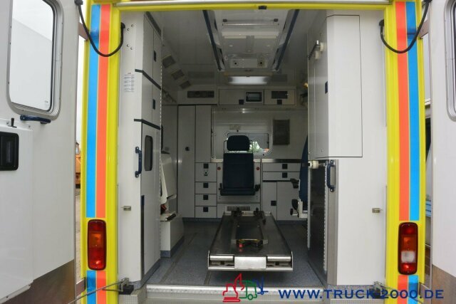 Ambulance Mercedes-Benz Sprinter 516 CDI Intensiv- Rettung- Krankenwagen: photos 2